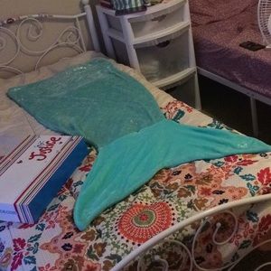 Mermaid blanket